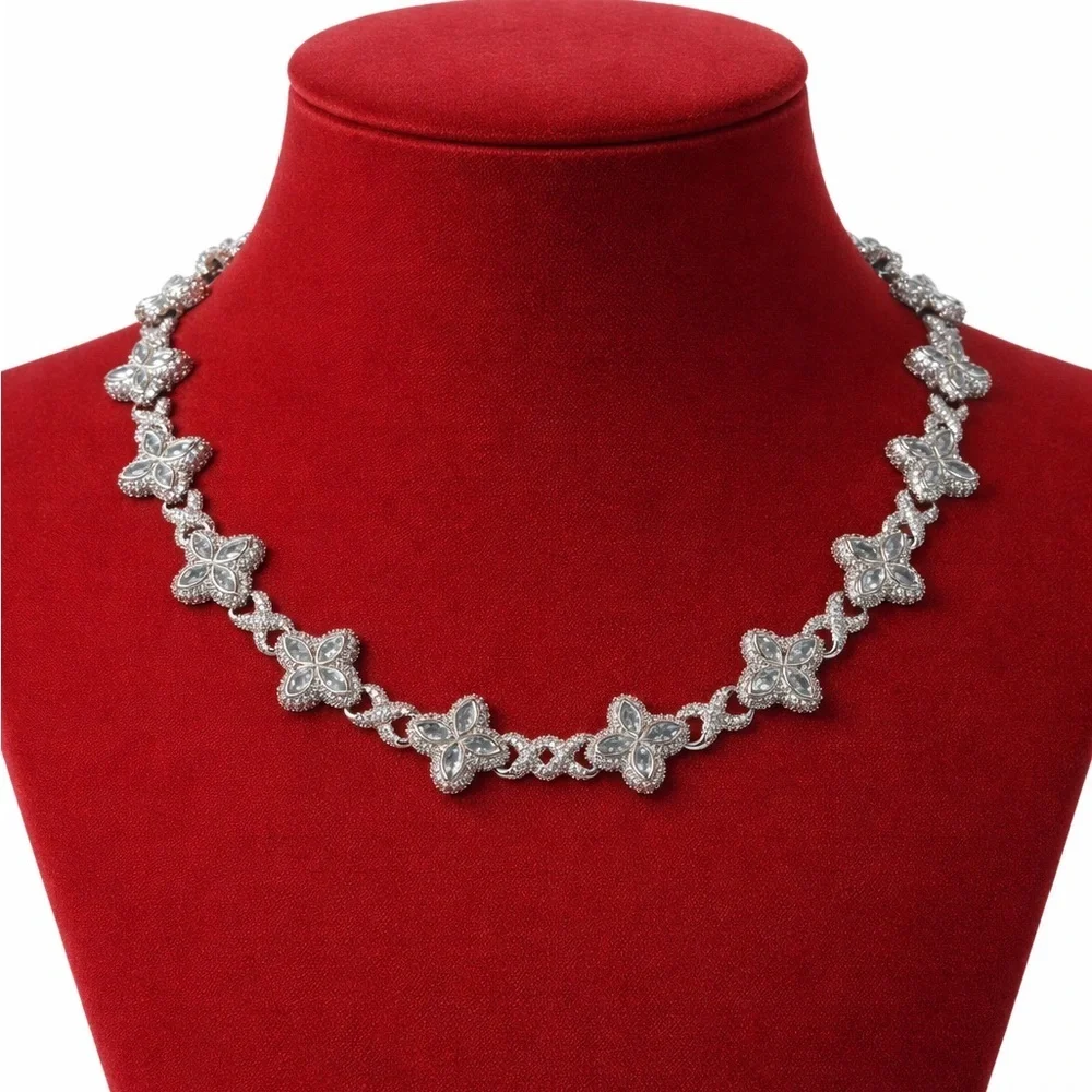 Crystal clover Flower Link Necklace - Silver 20inch